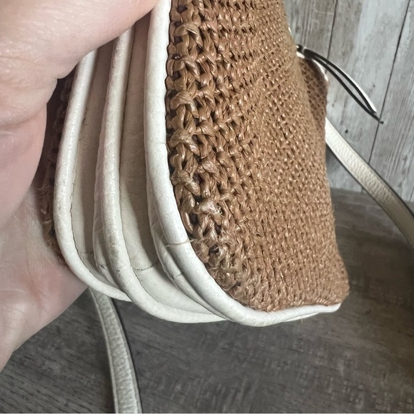 Kate Spade JACKSON Woven STRAW TRIPLE GUSSET CROSSBODY - Picture 6 of 9